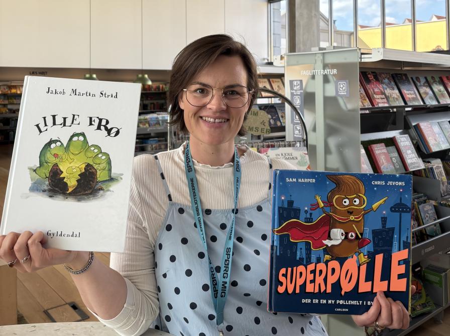 Børnebibliotekar Sofie viser Lille Frø